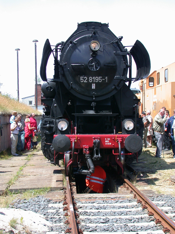 52 8195 auf der Grube in der ehemaligen Est Sonneberg 2003